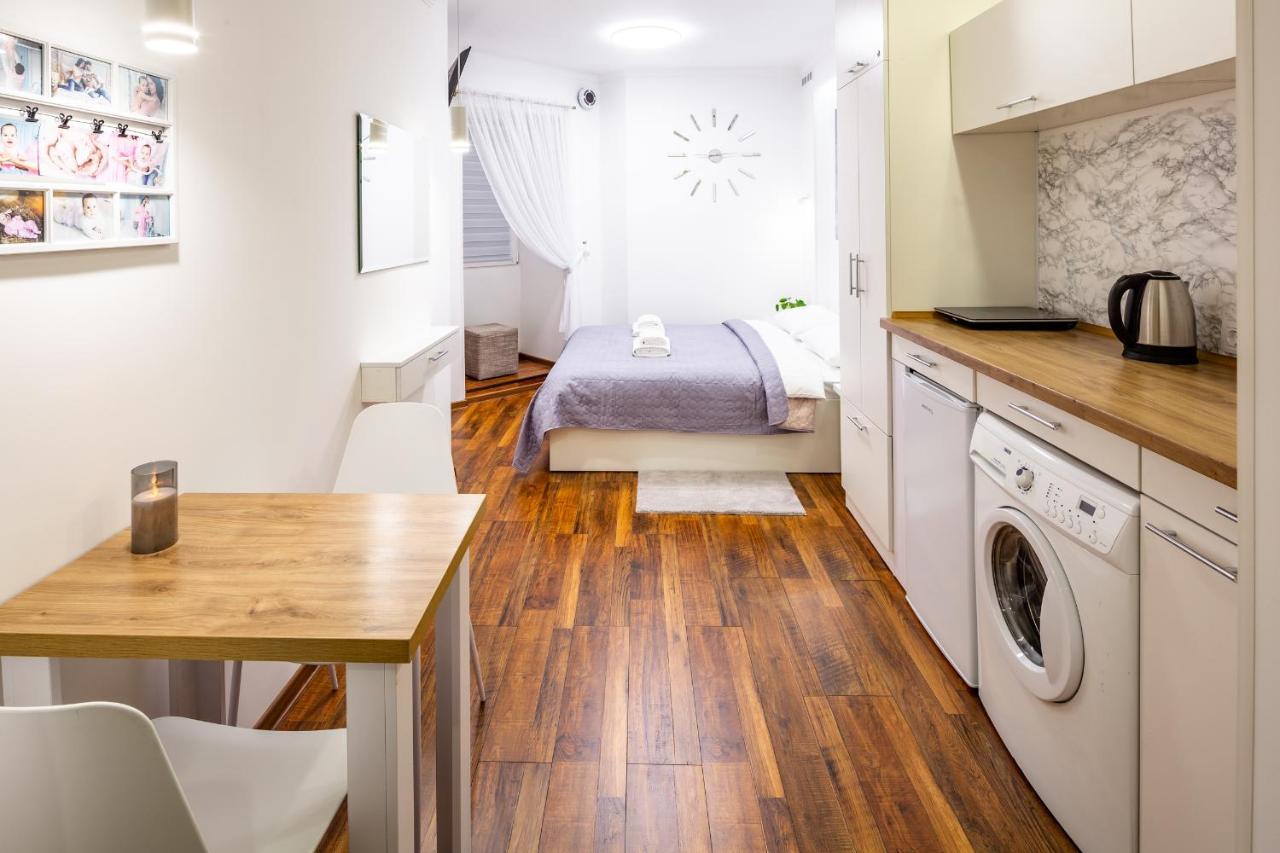 Cozy Apartments Center Lviv Extérieur photo